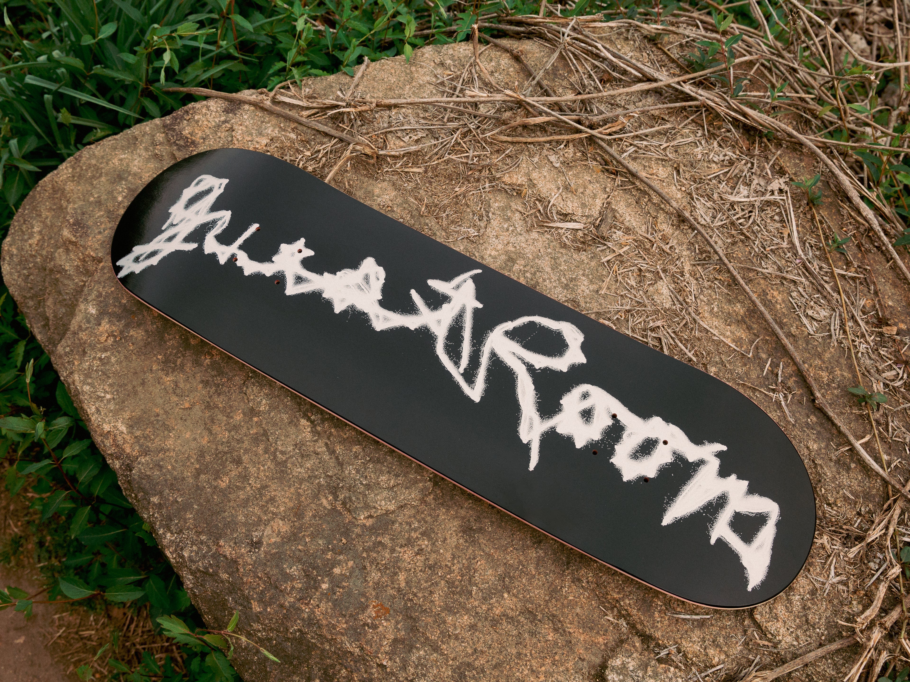 LOGO DECK